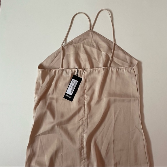 ✨HP✨NWT | NASTY GAL | Size 4 | Halter Neck Satin Midi Slip Dress - Picture 6 of 14